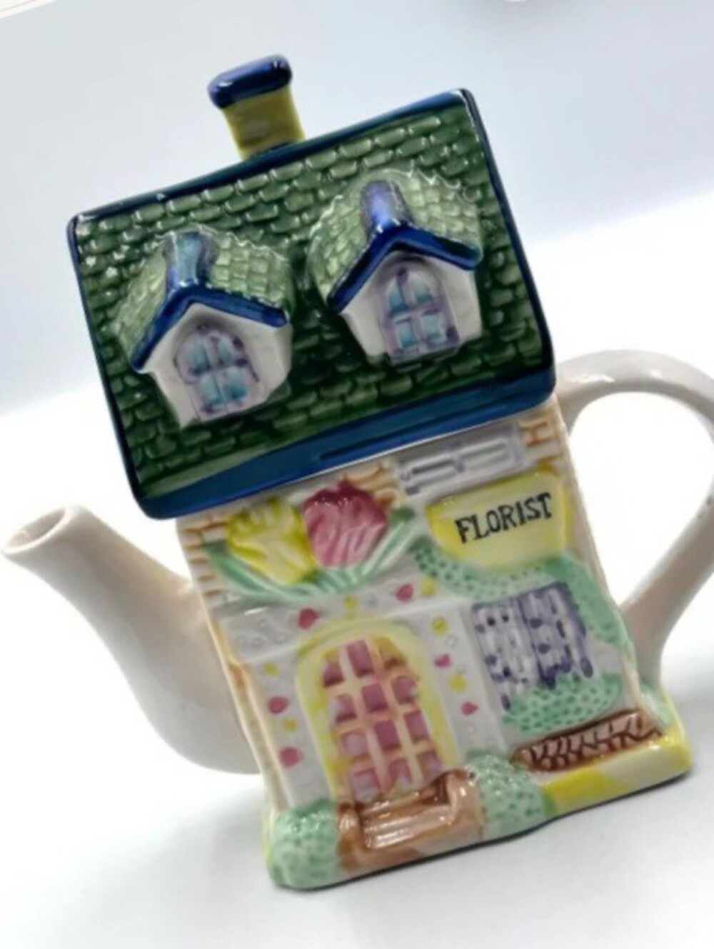 RARE! Houston Harvest Florist Cottage Teapot